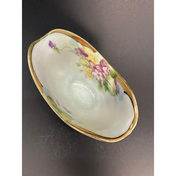 Nippon Porcelain Gravy Boat, Hand-Painted Violets, Gold Trim, VTG Shabby decor - Picture 3 of 6